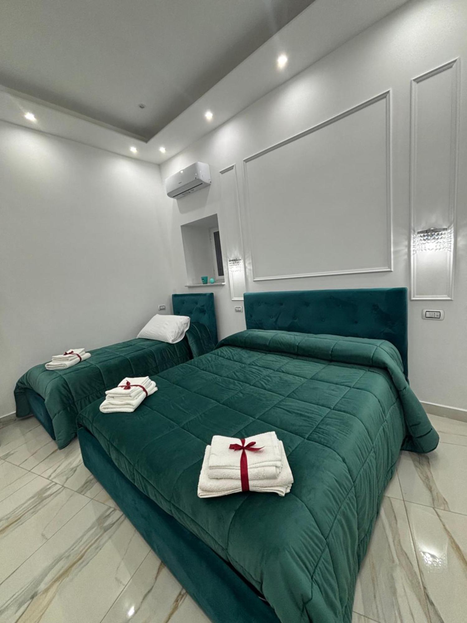 Marghe Luxury Home เนเปิลส์ ภายนอก รูปภาพ